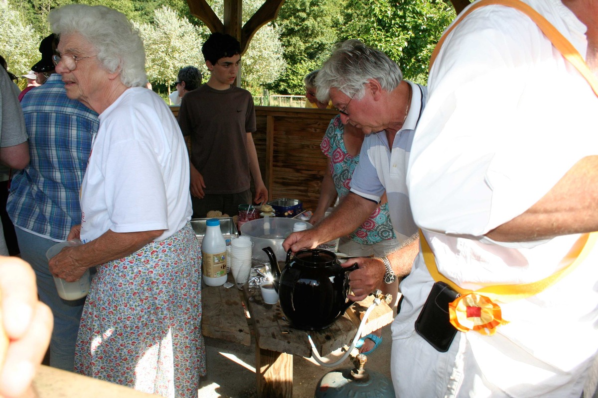 Tea and Cakes